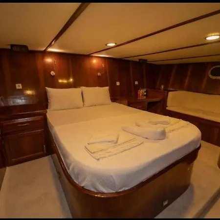 Aden Yachting